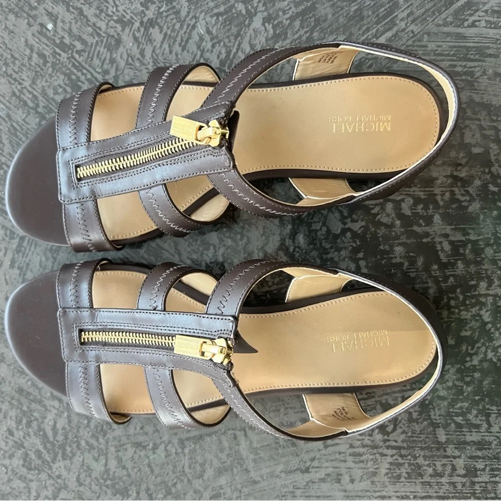 Michael Michael Kors Berkeley Zip Front Flat Sandals in Java dark brown, Size 9 - Picture 5 of 5